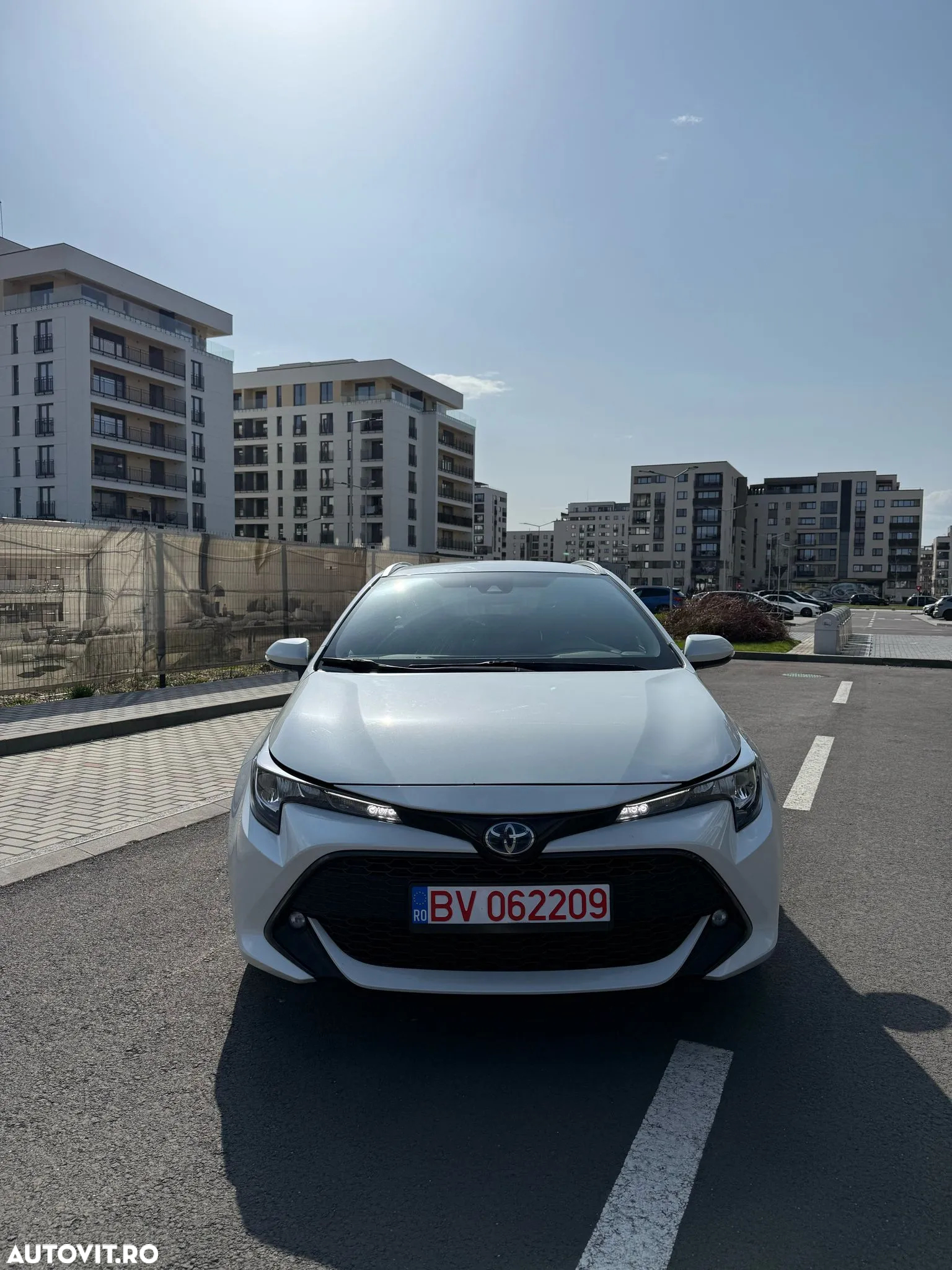 Toyota Corolla 2.0 Hybrid Touring Sports Business Edition - 3