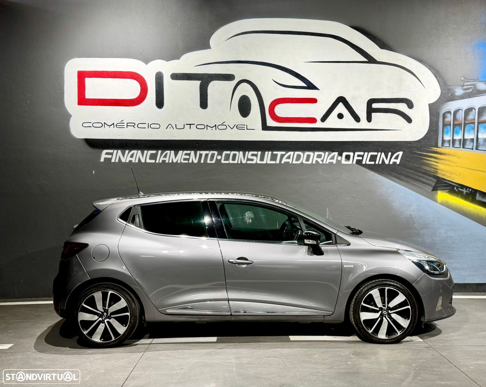 Renault Clio 1.5 dCi Dynamique S - 14