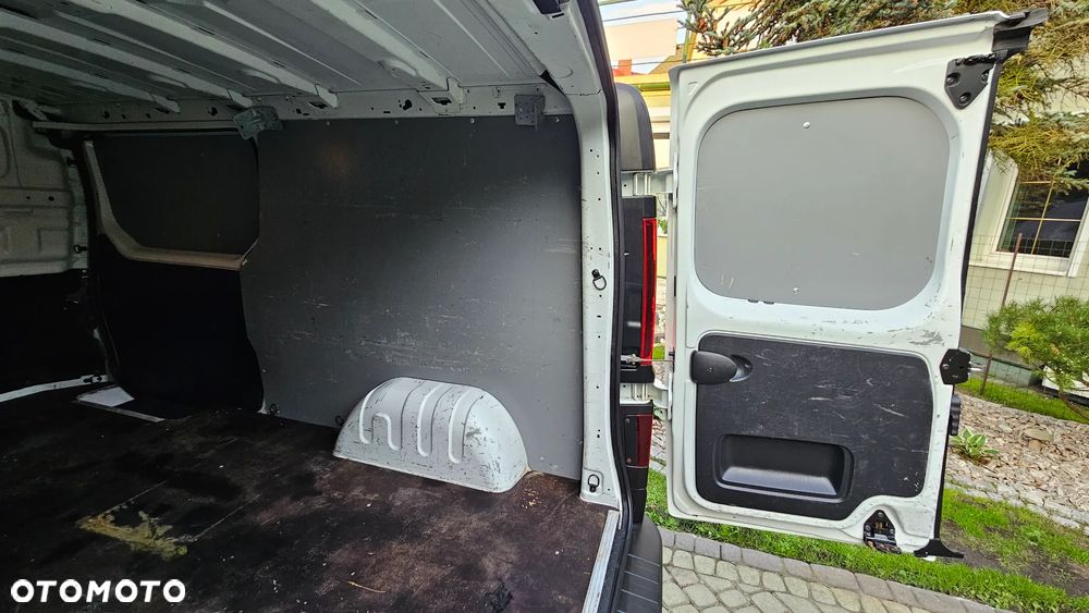 Renault Trafic 1,6 120KM BezAdblue L2 Długi Nawi Kamera Parktronik Hak - 30