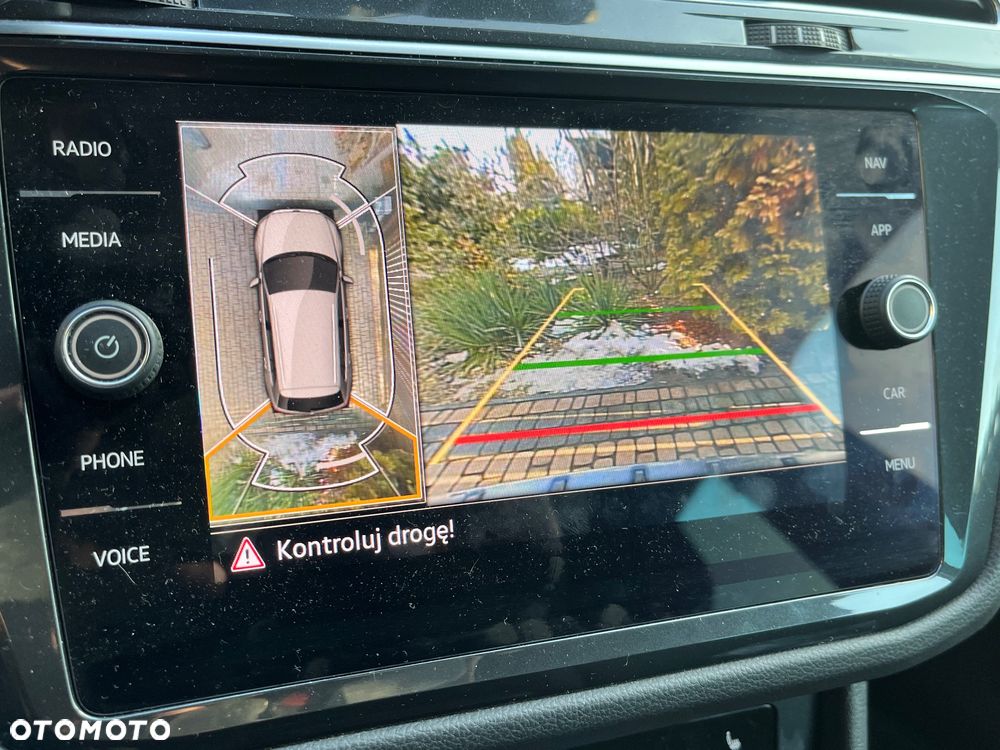 Volkswagen Tiguan - 12