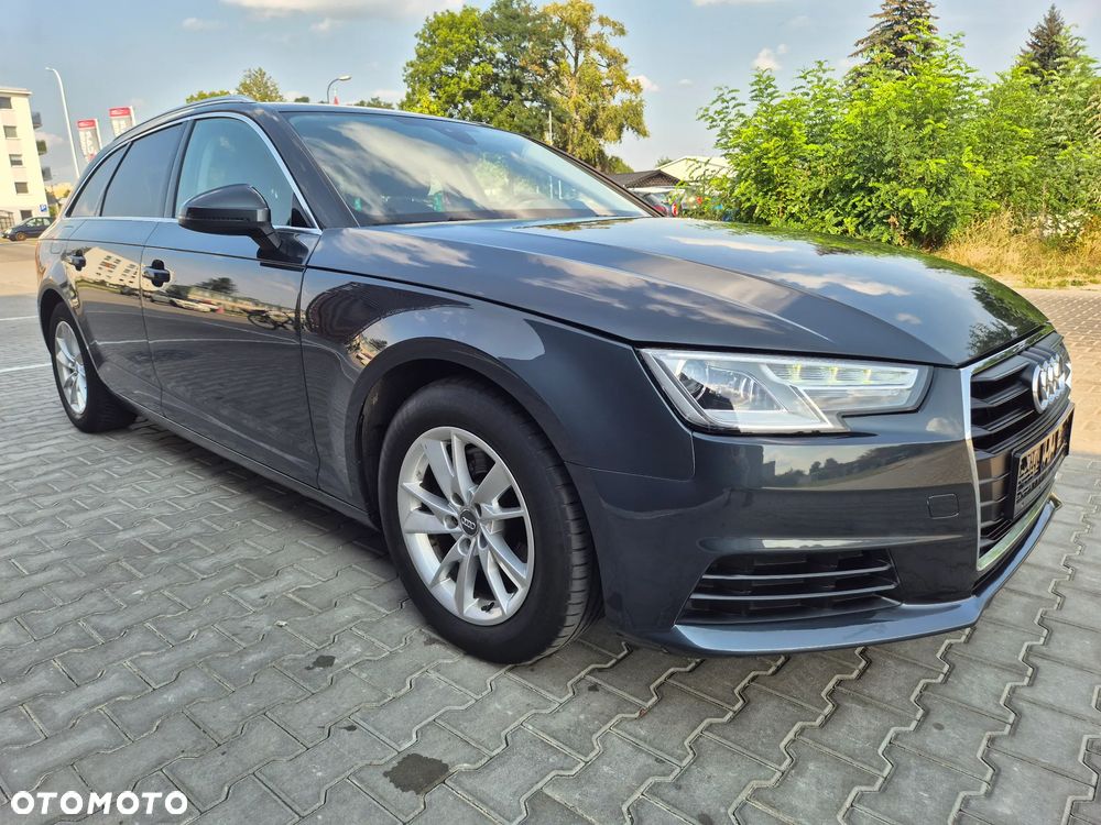 Audi A4 Avant 2.0 TDI ultra S tronic - 11