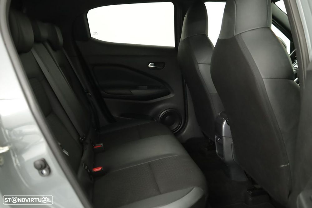 Nissan Juke 1.0 DIG-T N-Design Black DCT - 20