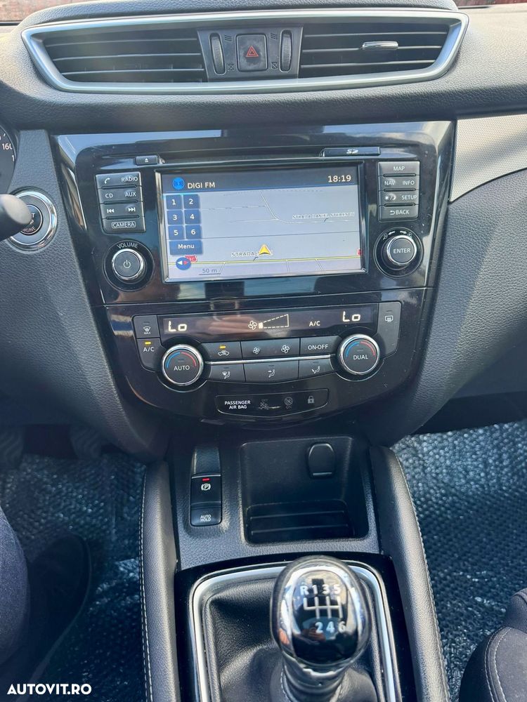 Nissan Qashqai 1.6 DCI Start/Stop Tekna - 28