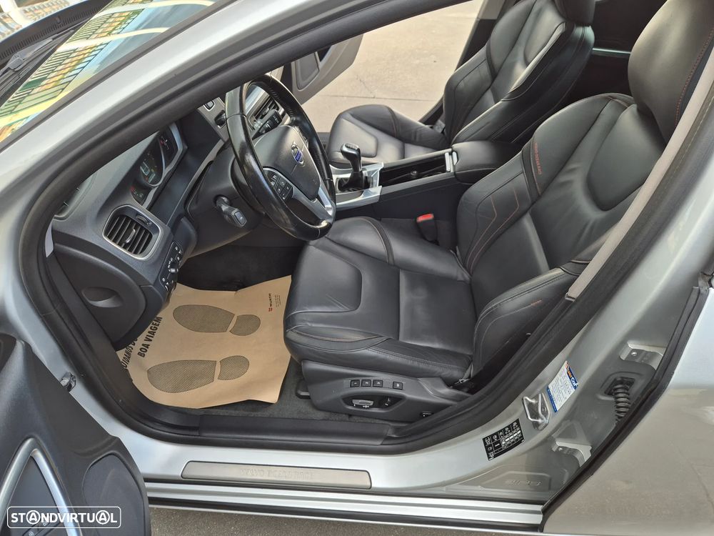 Volvo V60 2.0 D2 Volvo Ocean Race - 24