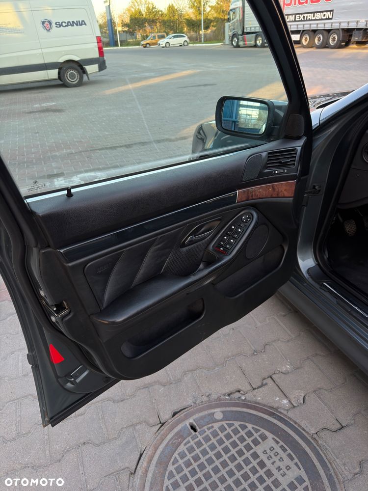 BMW Seria 5 520d - 15