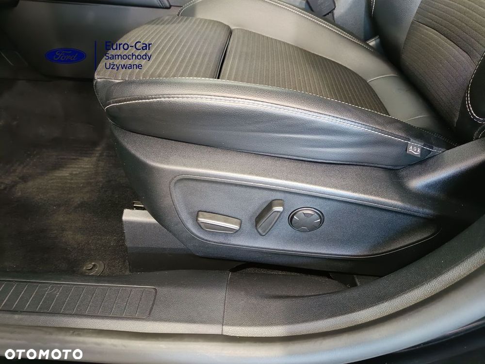 Ford Kuga 2.0 EcoBlue TITANIUM X - 31