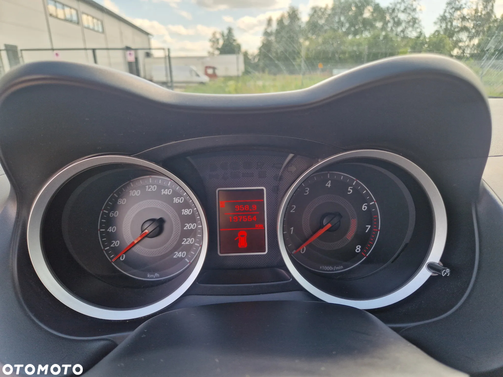 Mitsubishi Lancer - 6