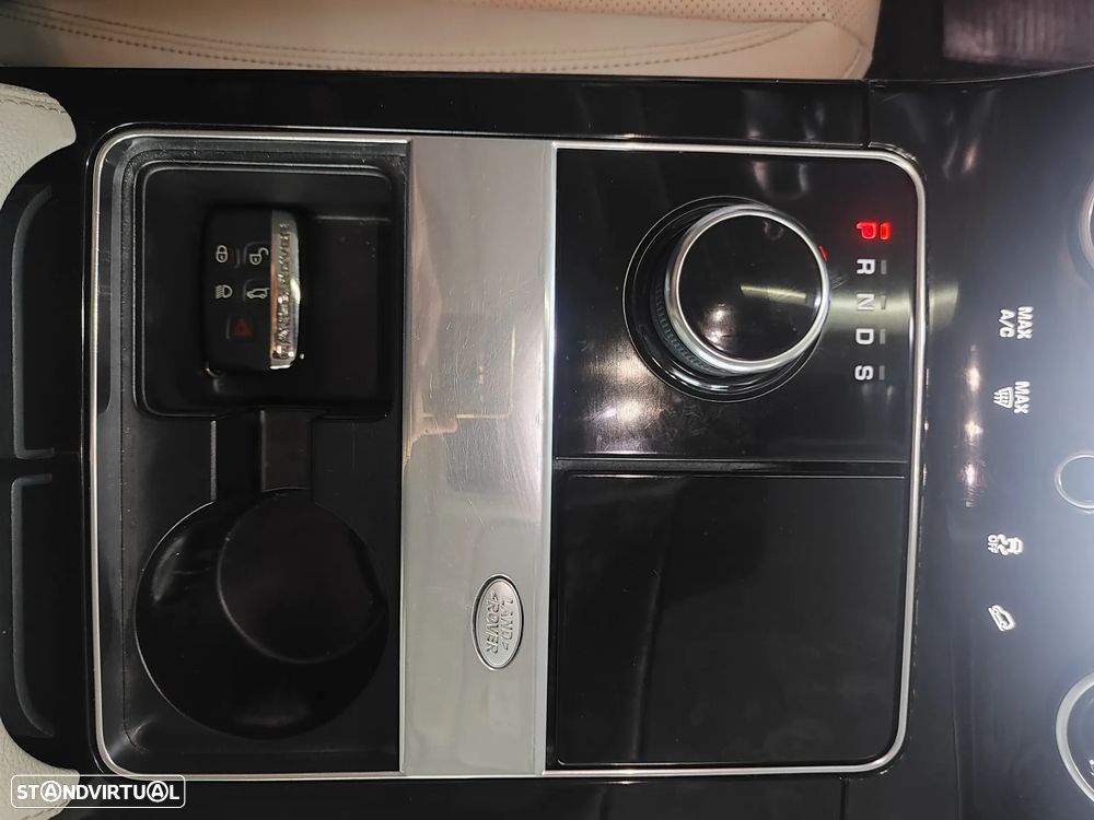 Land Rover Range Rover Velar 2.0 D R-Dynamic HSE - 33