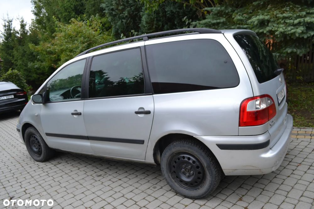 Ford Galaxy 1.9 TDI Ghia - 4