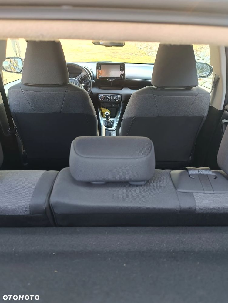 Toyota Yaris 1.5 Comfort - 10