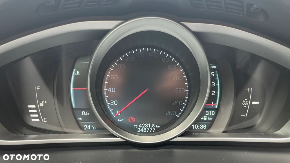 Volvo V40 D3 Momentum - 29