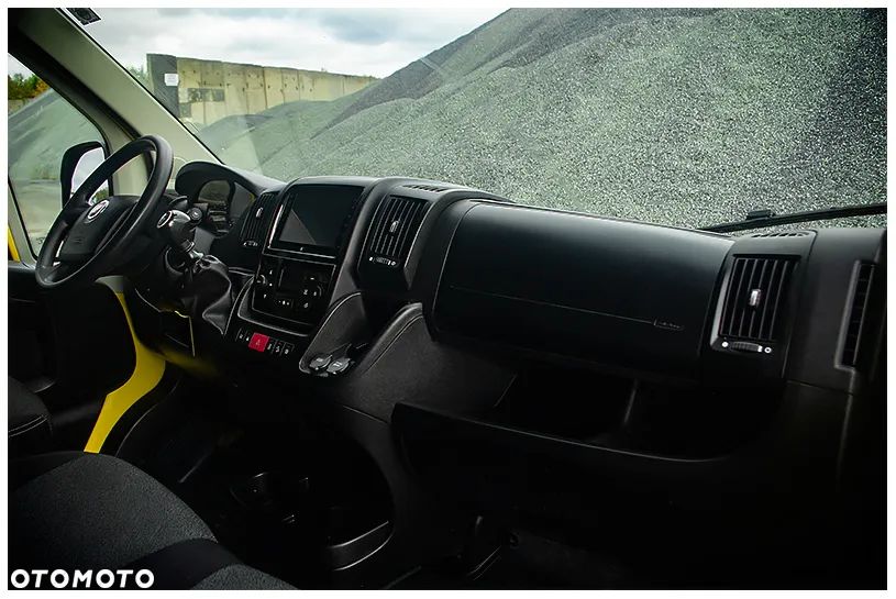 Iveco 35C18 - 22