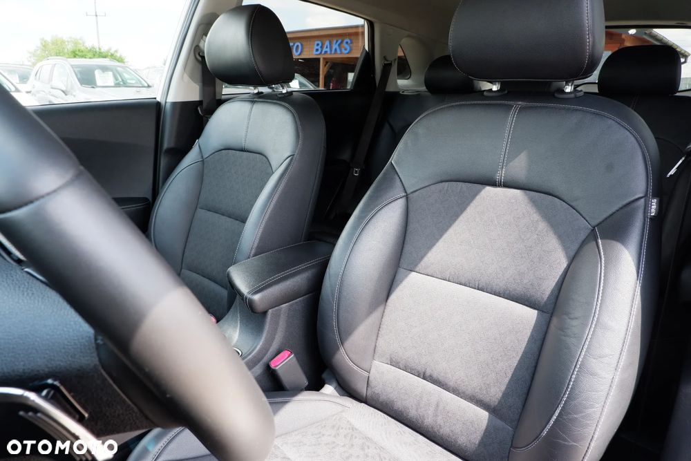 Kia Niro 1.6 GDI Hybrid L Business Line - 27