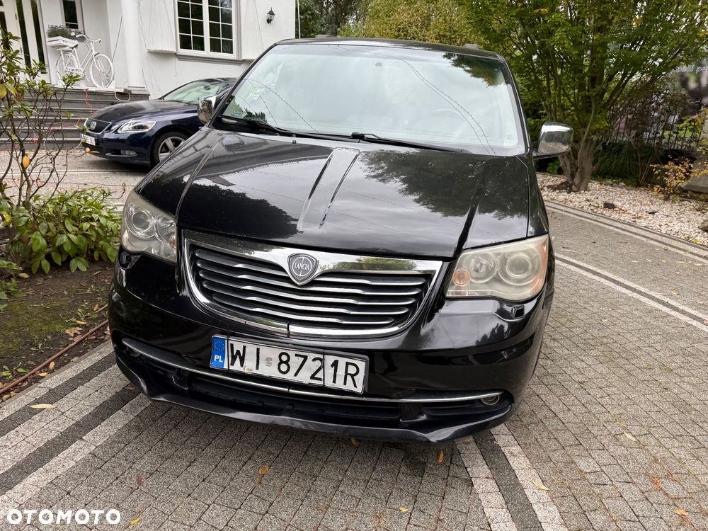Lancia Voyager - 2