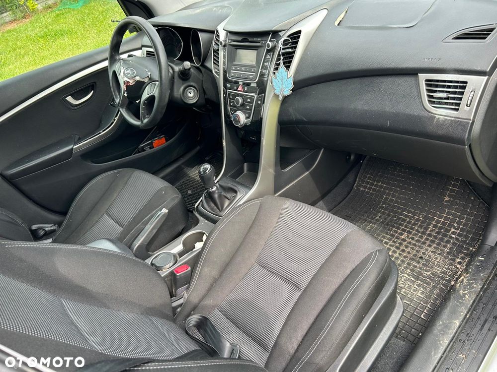 Hyundai i30 1.6 Comfort - 7