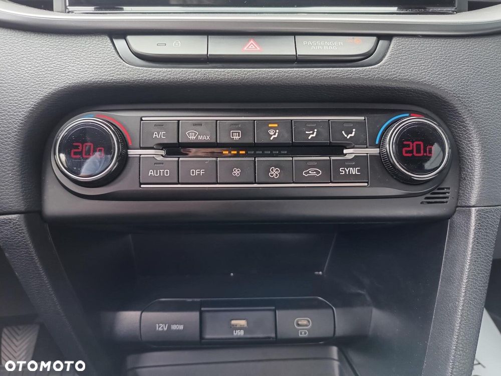 Kia Ceed 1.5 T-GDI M - 23