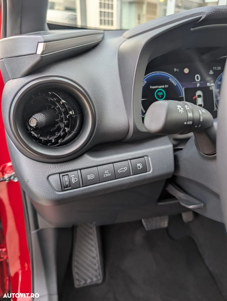 Toyota C-HR 2.0 PHEV 223 CP 4x2 CVT Exclusive - 12