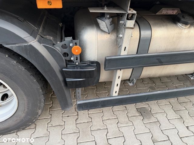 Mercedes-Benz 2540 - 14