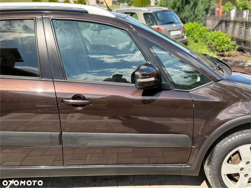 Suzuki SX4 1.6 VVT 4x4 Comfort - 28