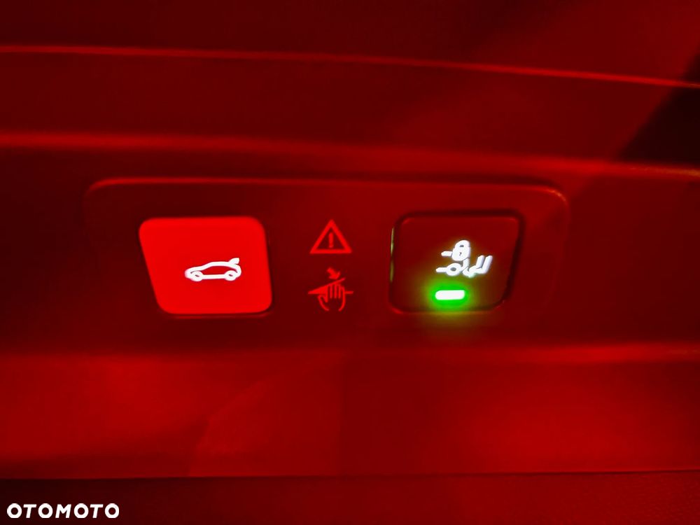 Peugeot 5008 BlueHDi 180 EAT8 GT Pack - 36