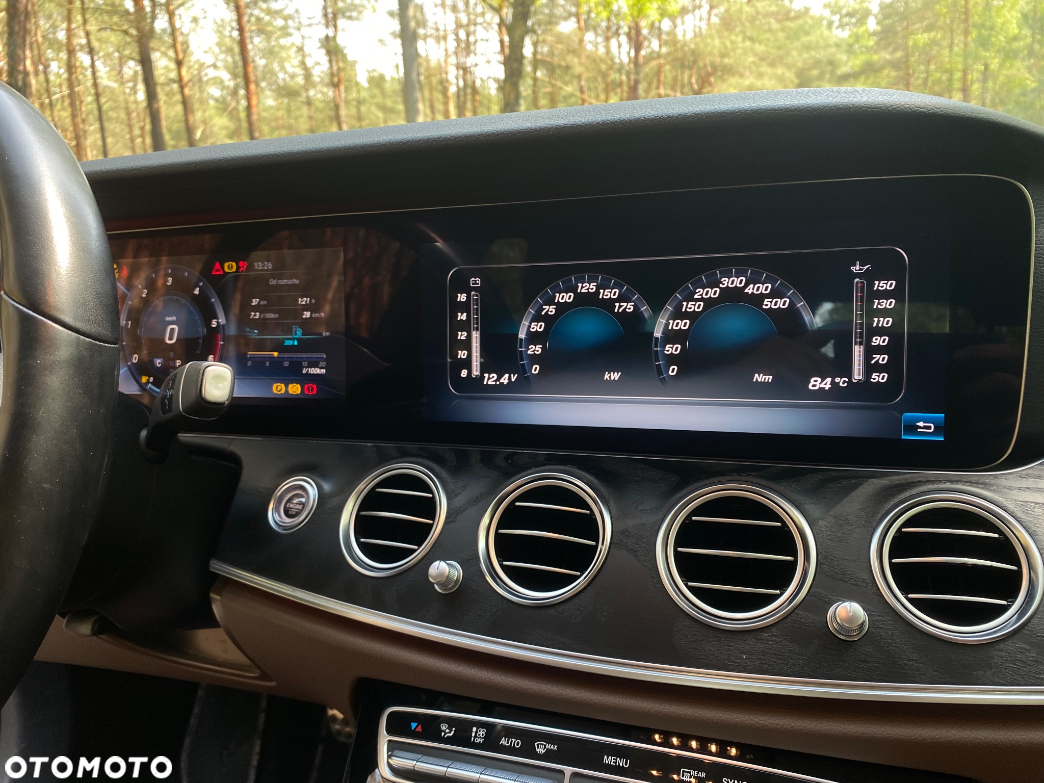 Mercedes-Benz Klasa E 220 d 4-Matic 9G-TRONIC - 29
