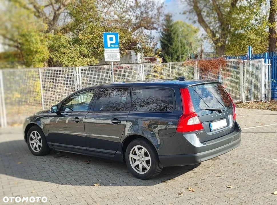 Volvo V70 2.0T Kinetic - 6