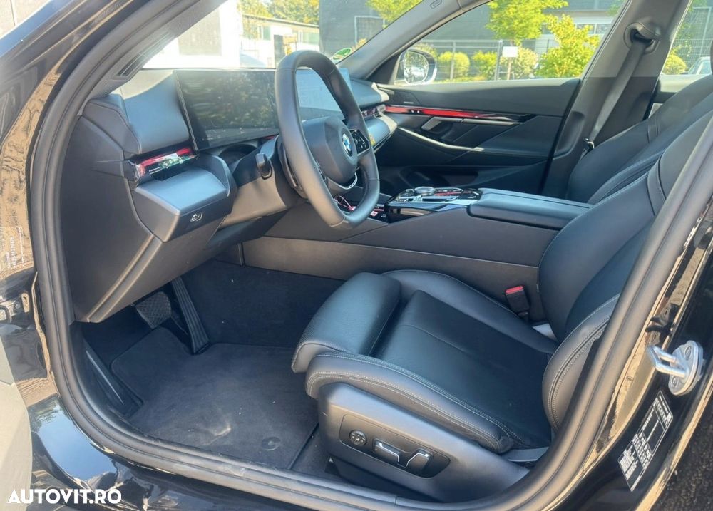 BMW 5 Series 2025 — imagine 34