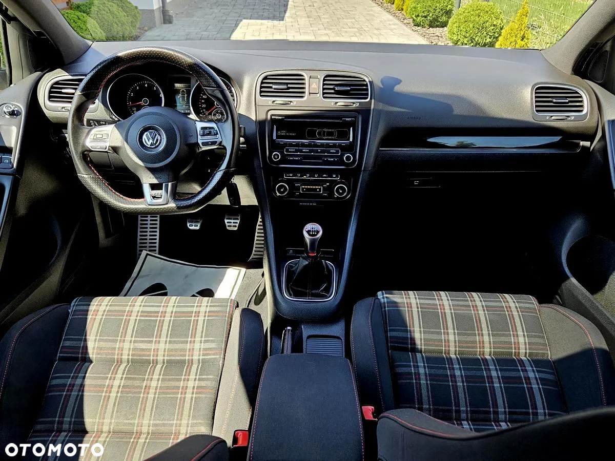 Volkswagen Golf VI 2.0 TSI GTI - 20