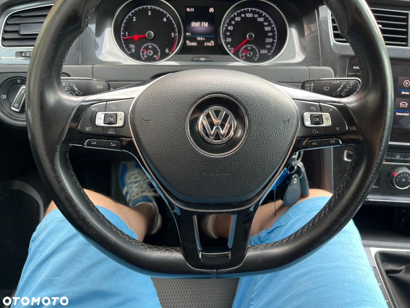 Volkswagen Golf - 16
