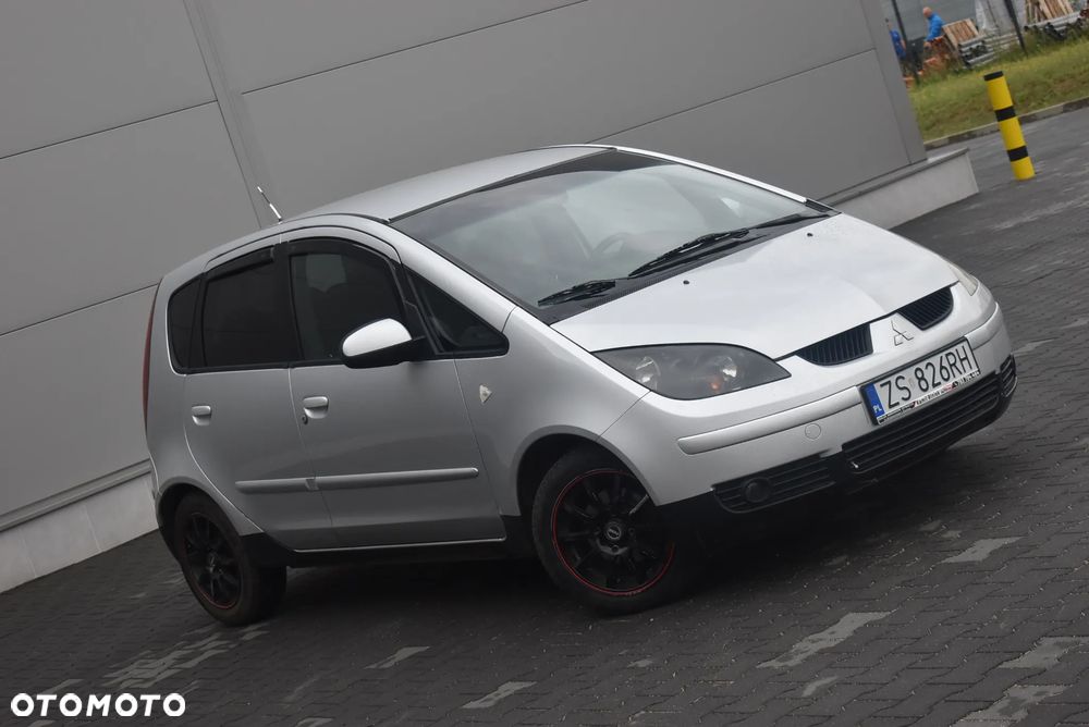 Mitsubishi Colt - 2