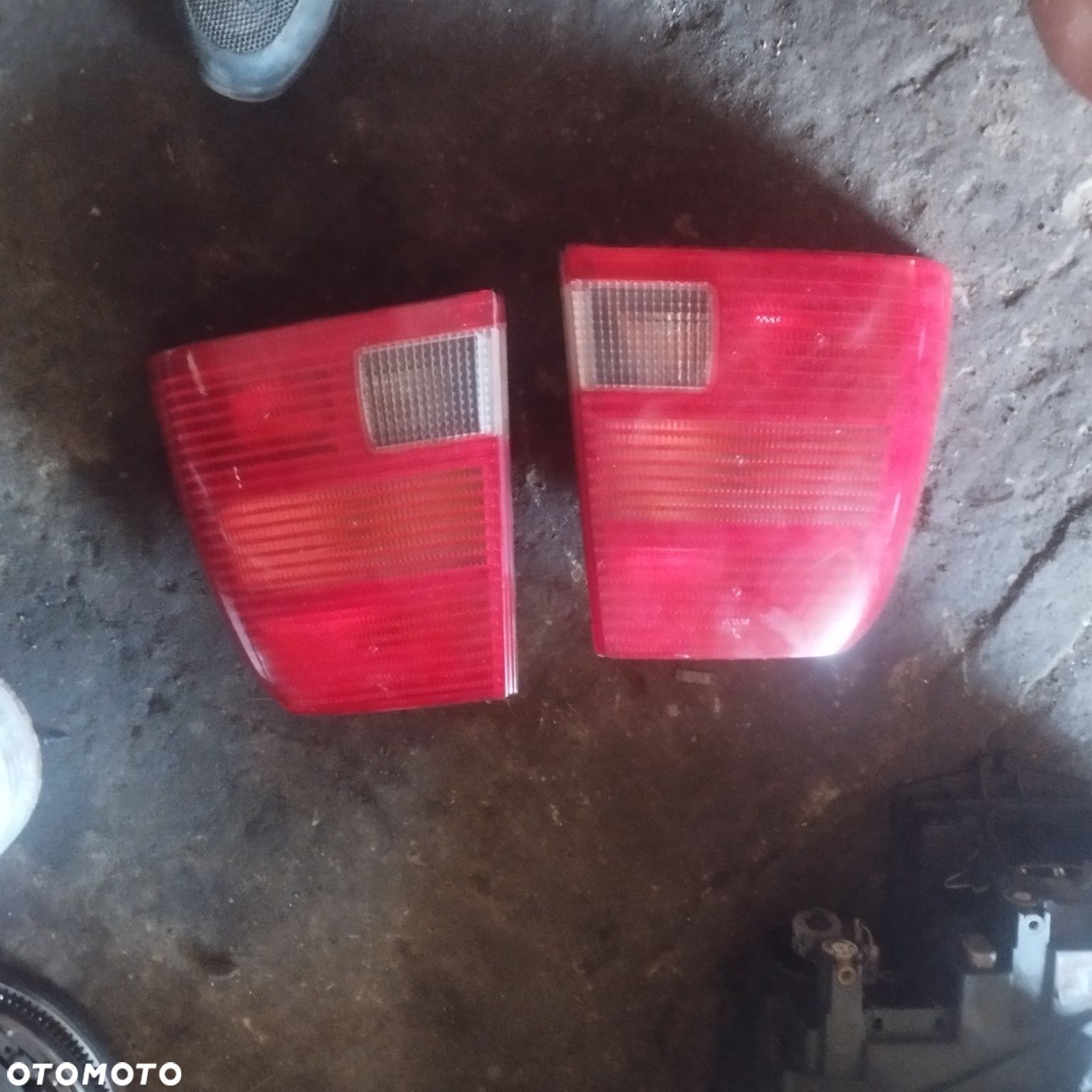 Volkswagen passat B5 sedan lampa tył lewa kompletna oryginał - 1