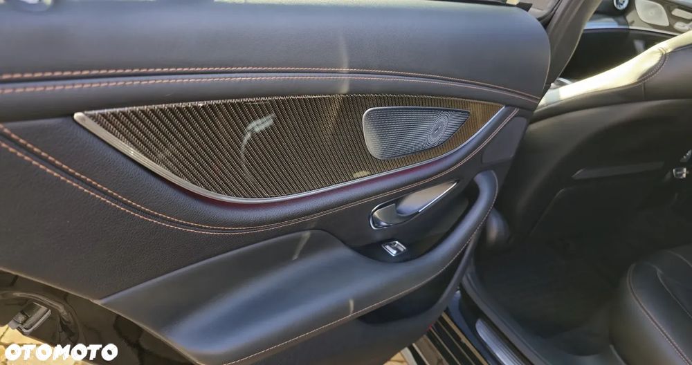 Mercedes-Benz CLS - 25