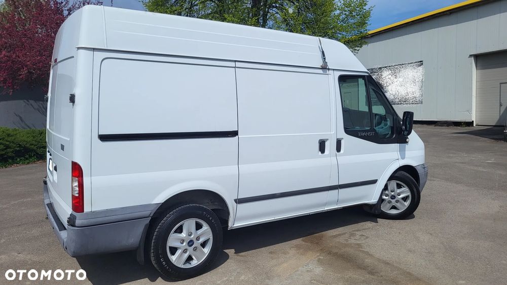 Ford Transit - 32