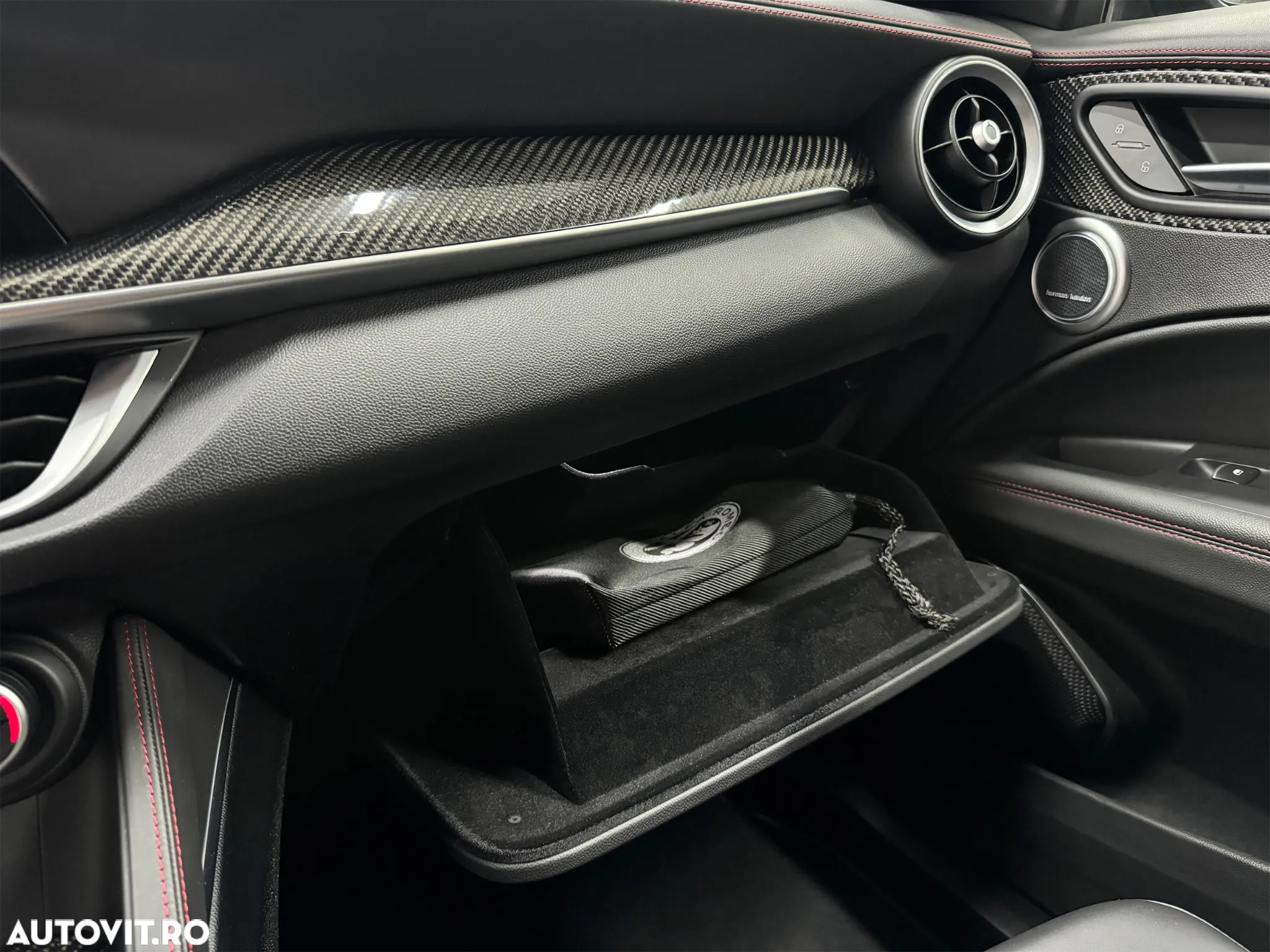 Alfa Romeo Stelvio 2.9 V6 Turbo AWD AT8 Quadrifoglio - 27