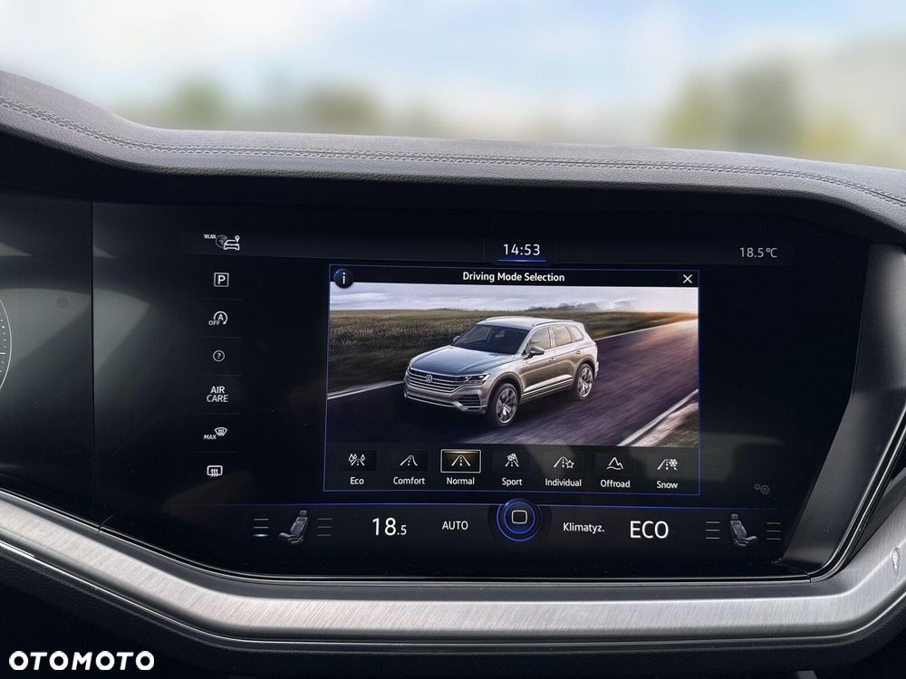 Volkswagen Touareg - 25