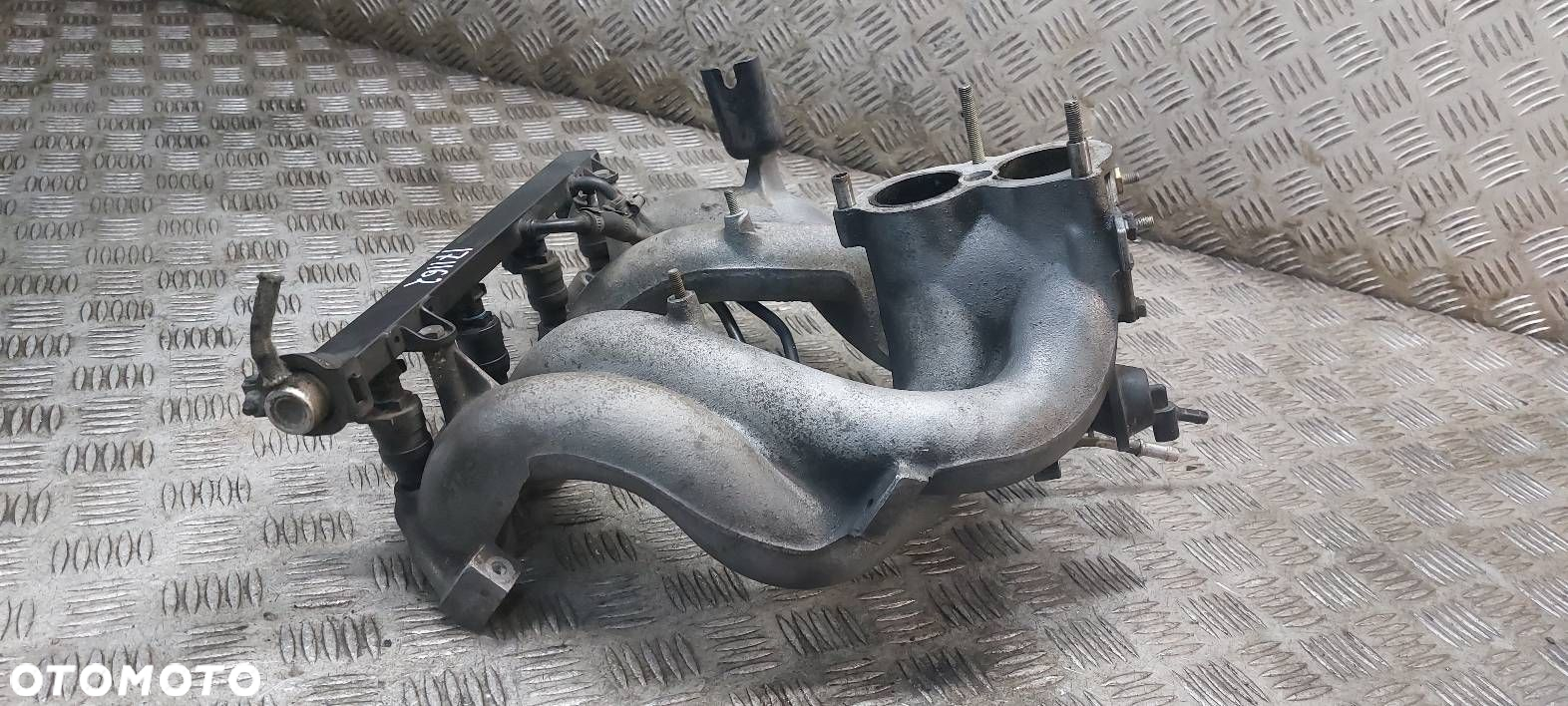 LISTWA WTRYSKOWA BMW E34 1.6 1.8 17346359 1734355 - 7