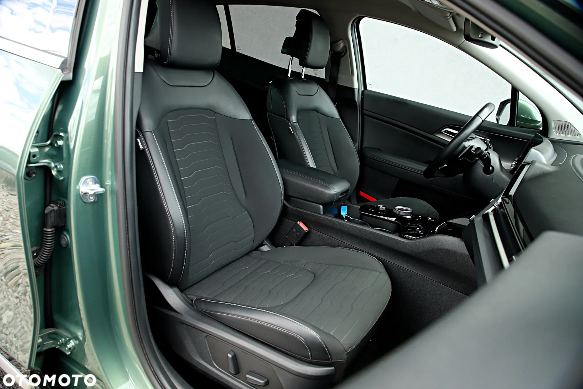 Kia Sportage 1.6 T-GDI MHEV Business Line 2WD DCT - 25