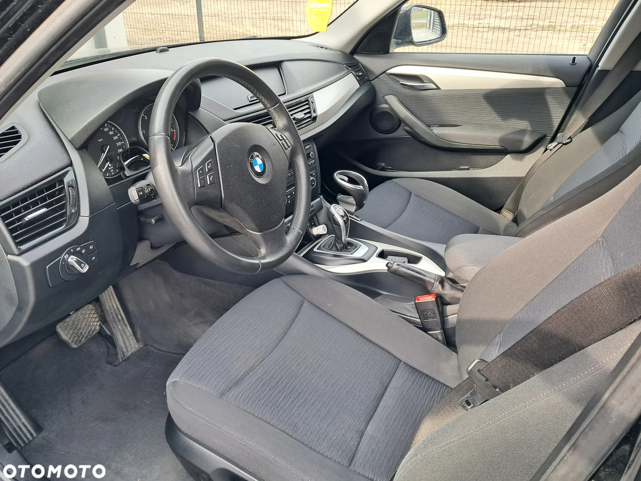 BMW X1 xDrive18d - 12
