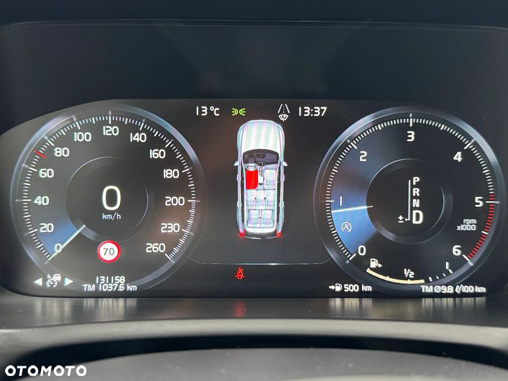 Volvo XC 90 D5 AWD R-Design 7os - 24