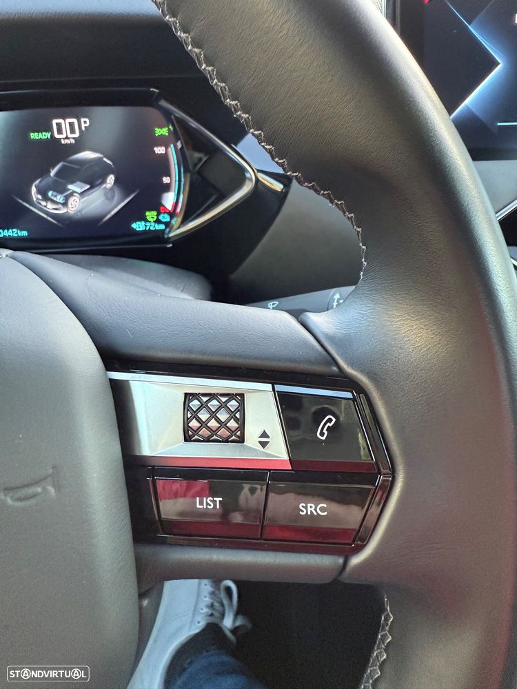 DS DS3 Crossback E-TENSE PERFORMANCE LINE + - 33