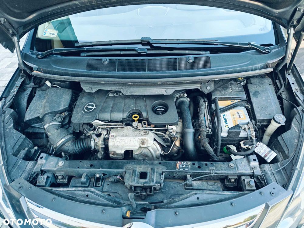 Opel Zafira - 8