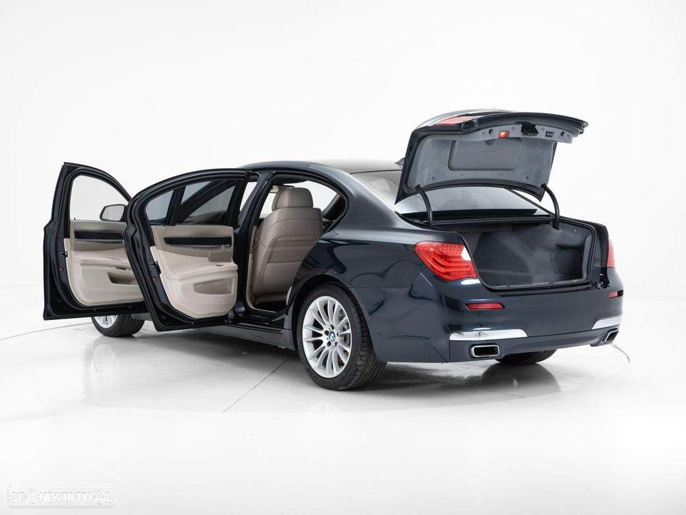 BMW 740 - 6