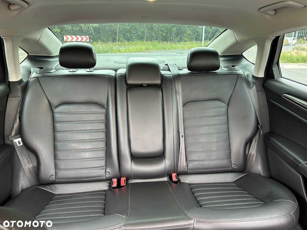 Ford Fusion - 6