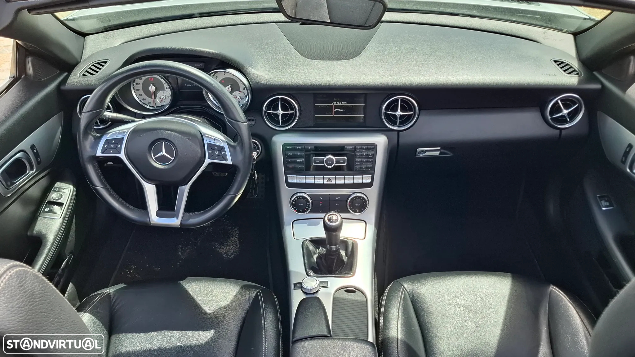 Mercedes-Benz SLK 200 (BlueEFFICIENCY) - 47