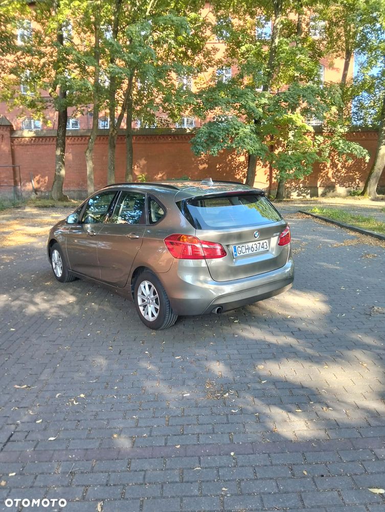 BMW Seria 2 218i - 9