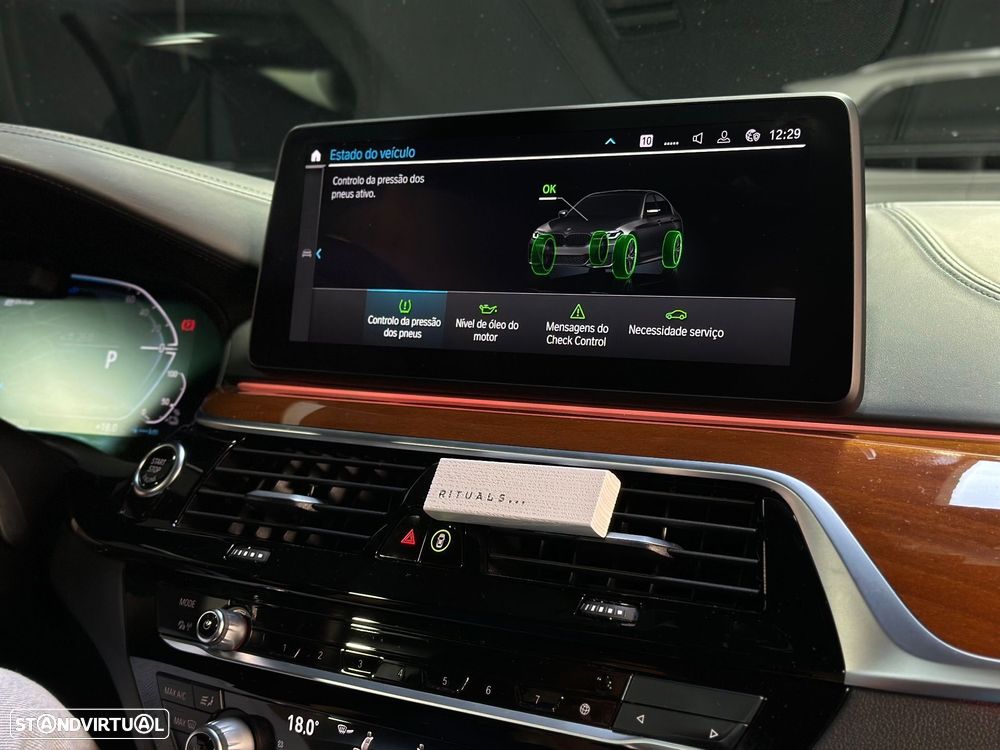 BMW 530 e Pack M - 31