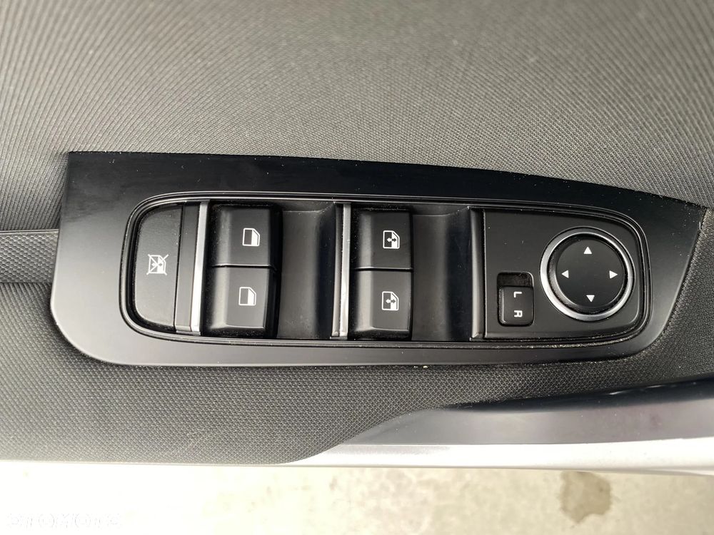 Kia Ceed 1.5 T-GDI M - 21