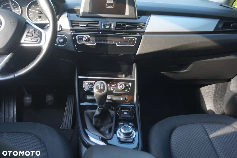 BMW Seria 2 - 18