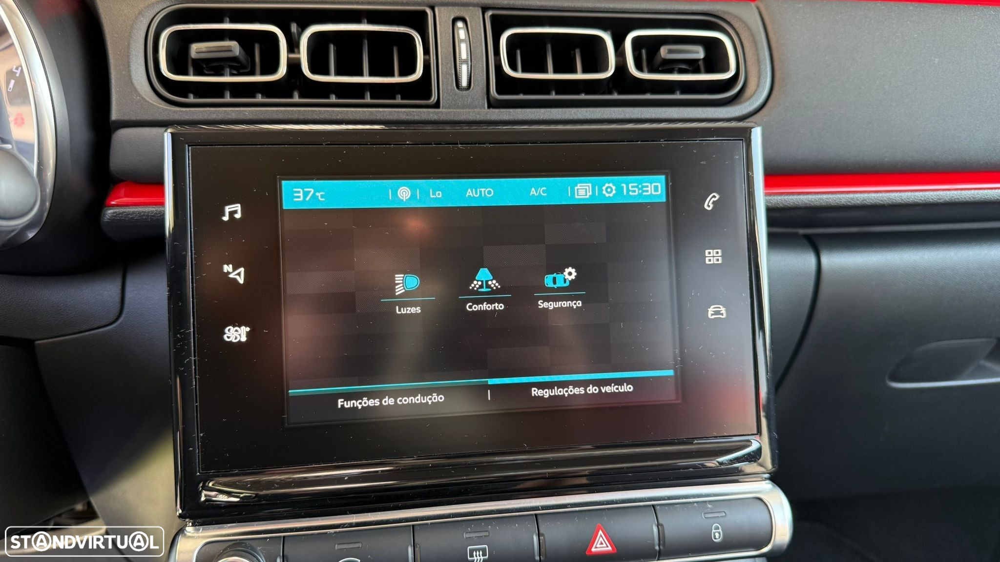 Citroën C3 1.2 PureTech Shine - 37