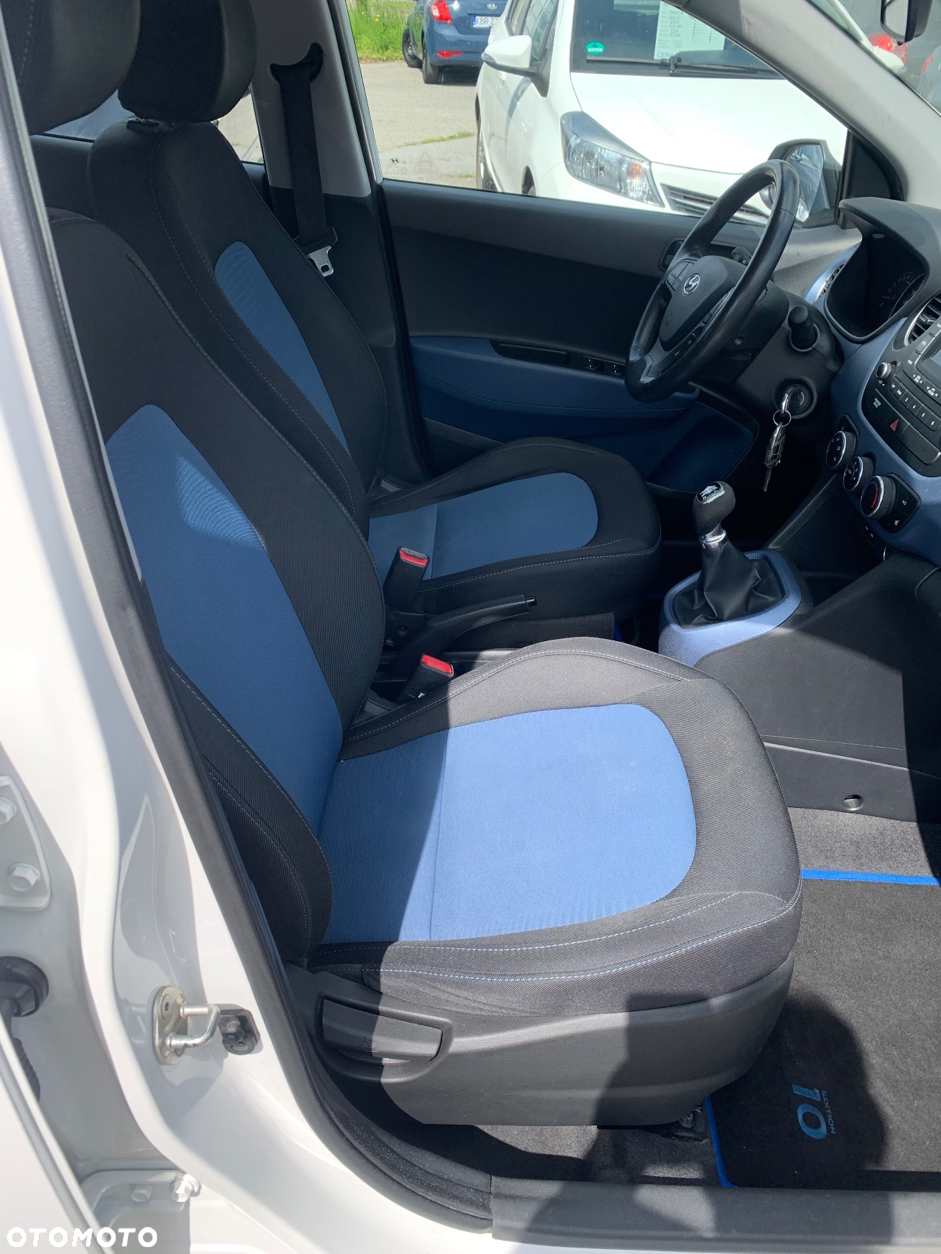 Hyundai i10 1.0 BlueDrive Comfort - 23